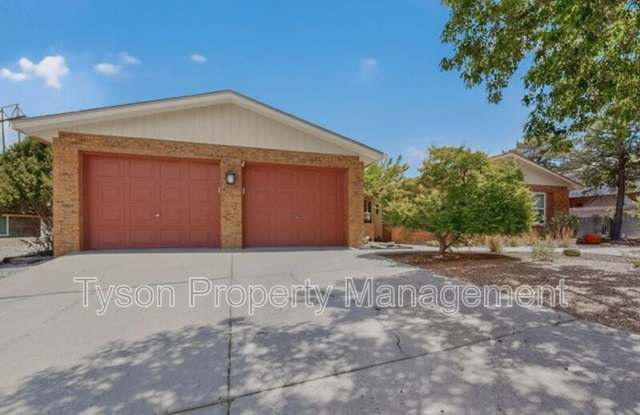 8301 Cherry Hills Dr NE photos photos