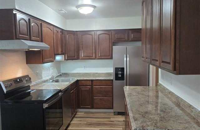 2155 Kimball CIR Gallery 3