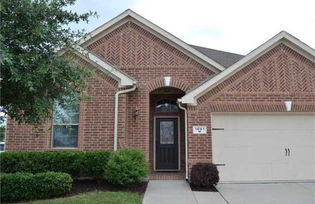 1601 Mockingbird Drive Gallery 2