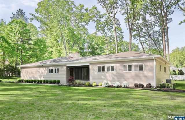 16 Cypress Peak Lane photos photos