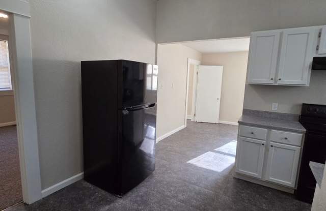 1530 S Topeka - 3 Bedroom, 1 Bathroom Home - $1,095 Gallery 3