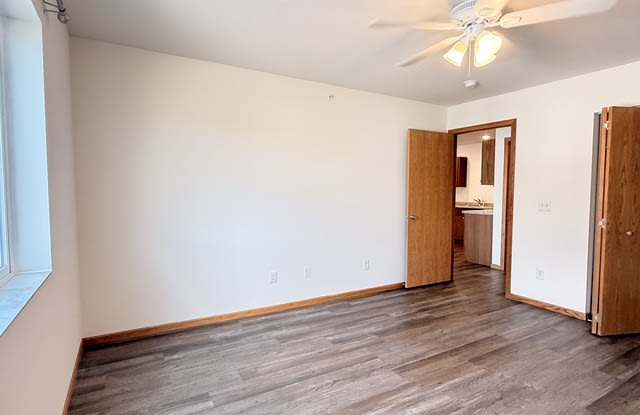 921 Kennedy Street - 316 Gallery 3