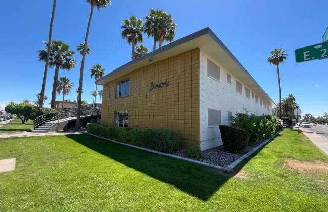 6805 E 2nd Street unit: 11 photos photos