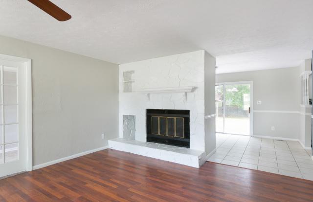 6714 Seaford Drive Gallery 2