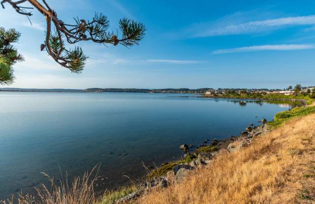 Waterfront Condo with 2 car garage photos photos