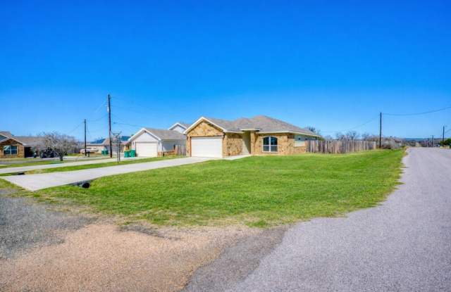 1516 Stonecrest Drive Gallery 2