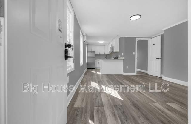 1725 Hollins St photos photos 1725 Hollins St photos photos