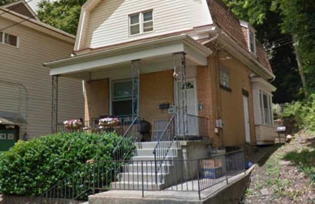 Two Bedroom/1.5 Bath in the Heart of Mt. Washington photos photos