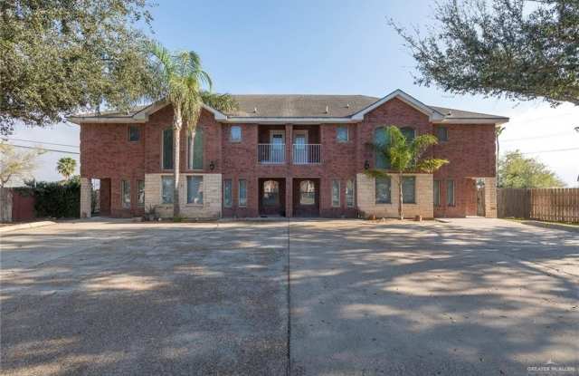 103 S 48th Lane unit: 4 photos photos