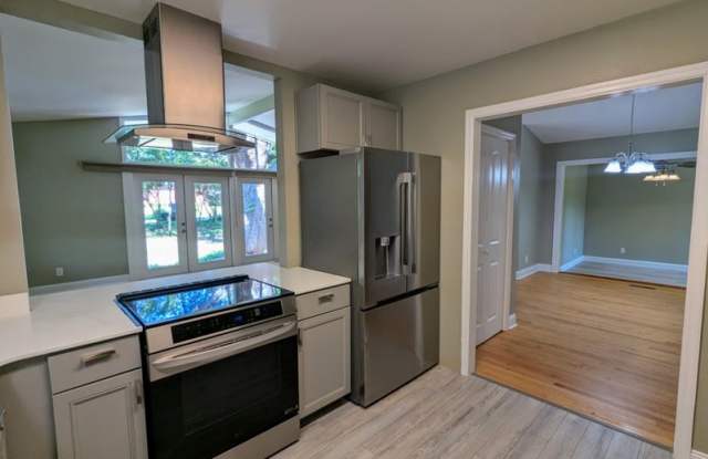 1141 Maple Drive photos photos