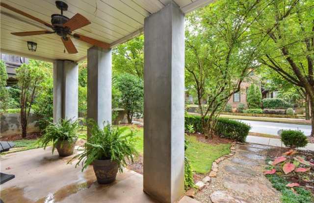 974 N Ormewood Park Drive SE Gallery 4