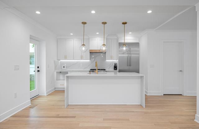 82 Josephine Evaristo Avenue - 82 Josephine Evaristo Avenue, Greenwich, CT 06830