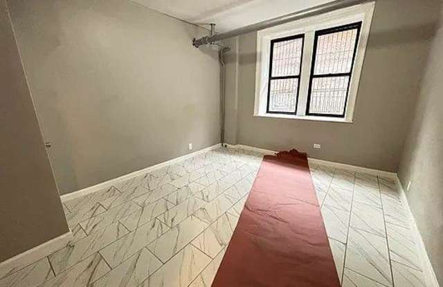 3043 Villa Avenue Gallery 2
