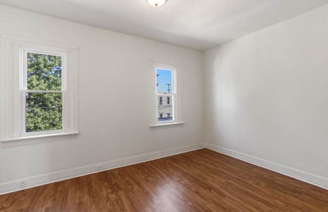 1/2 OFF FIRST MONTHS RENT PROMO - APPLY TODAY! Gallery 3