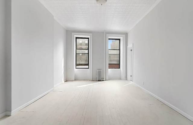 151 Grand St Apt 3 photos photos