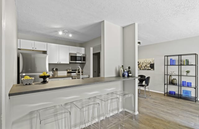 10526 Clifton Blvd - 103 Gallery 3