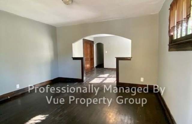713 North Grant Avenue Gallery 2