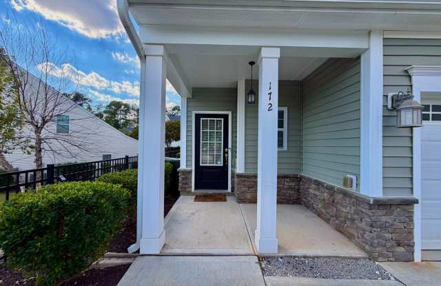Spacious End-Unit Townhome with Garage in Garner Gallery 4