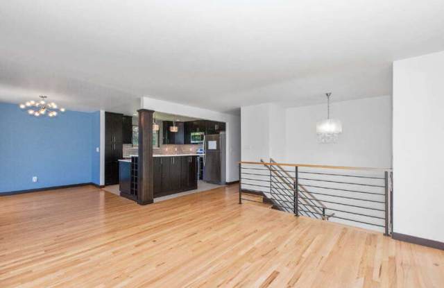 126 Northwest 104th Street Gallery 3