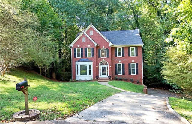 2130 Hickory Cove Gallery 3
