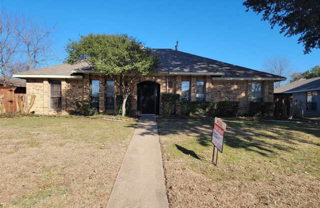 1004 N Yale Boulevard - 1004 North Yale Boulevard, Richardson, TX 75081