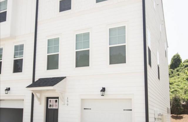 Newly Constructed 4bd/3.5ba Minutes From Airport and Under 2 Mi. From Downtown Hapeville! photos photos