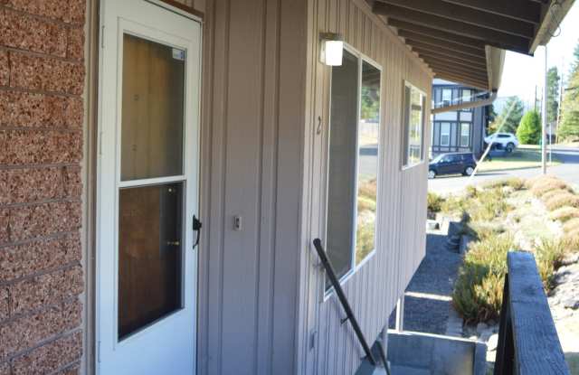 665 Southwest Tichenor Street - 2 Gallery 2