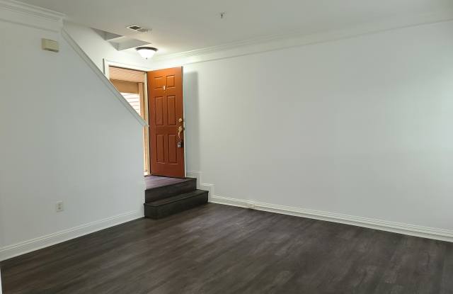 21170 Domain Terrace Gallery 3