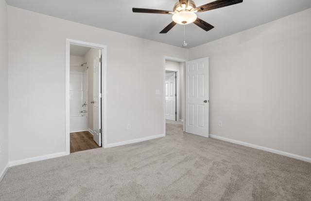 1006 Peony Lane Gallery 2