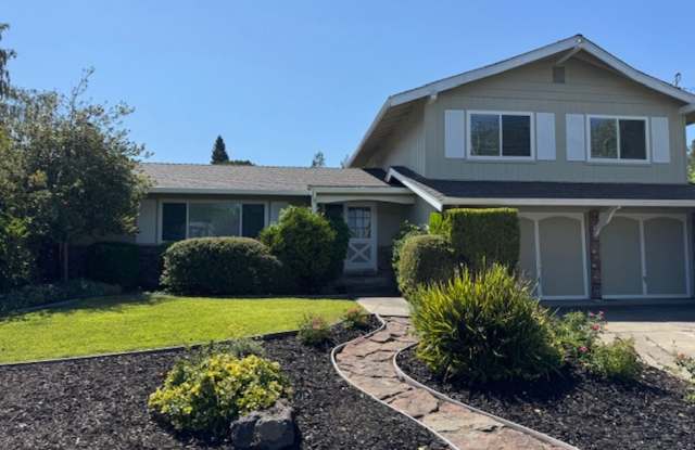 4 bedroom Moraga home is now available for move in! photos photos