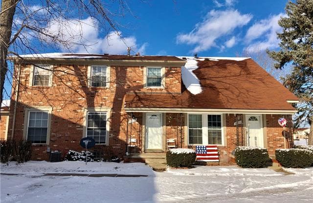 35234 TALL OAKS Drive - 35234 Tall Oaks Drive, Sterling Heights, MI 48312