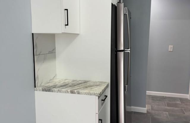 752 Park Street - 3 Gallery 3