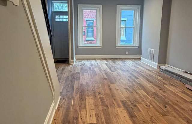 1817 N TAYLOR Street photos photos