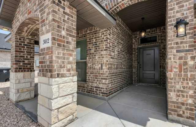 302 Farmstead Lane Gallery 4