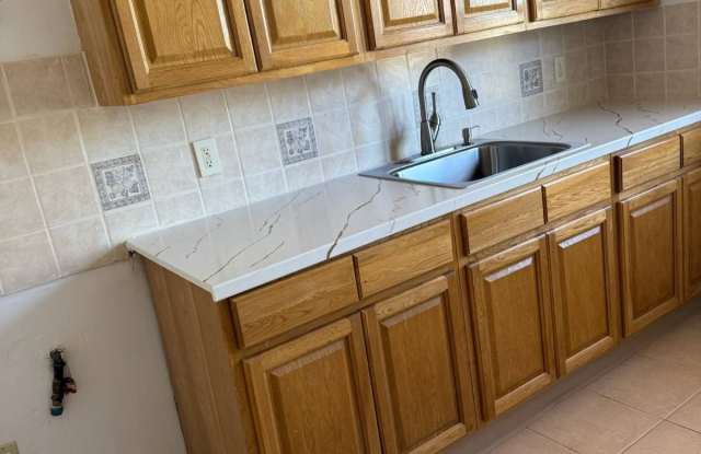 51 Turner St - 51 Turner Street, Yonkers, NY 10704