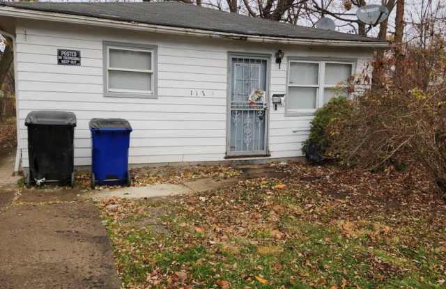 Charming 3-Bedroom Single Family Home – Your Perfect Space Awaits! photos photos