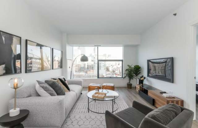 888 W Van Buren St photos photos