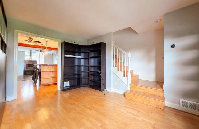 536 E GLENDALE Avenue Gallery 3