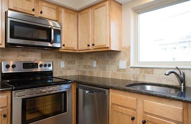301 Summit Ridge Dr Gallery 2