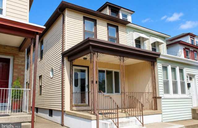 117 MARY Street Gallery 1