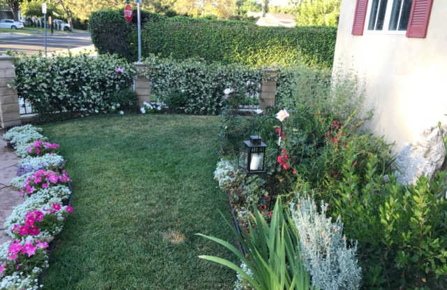 5837 Ranchito Avenue Gallery 3