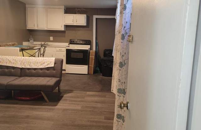 6035 VINE Street unit: Rear photos photos