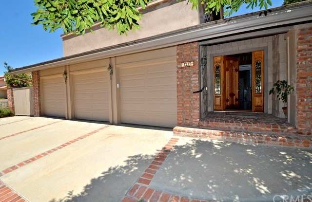 4235 Rousseau Lane Gallery 2