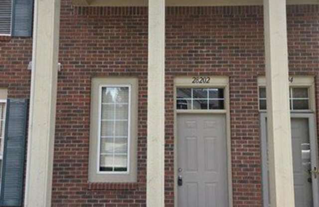 28202 Chesapeake Circle Gallery 2