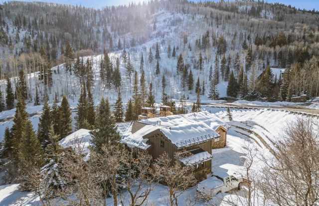 2520 Bear Hollow Drive Gallery 3