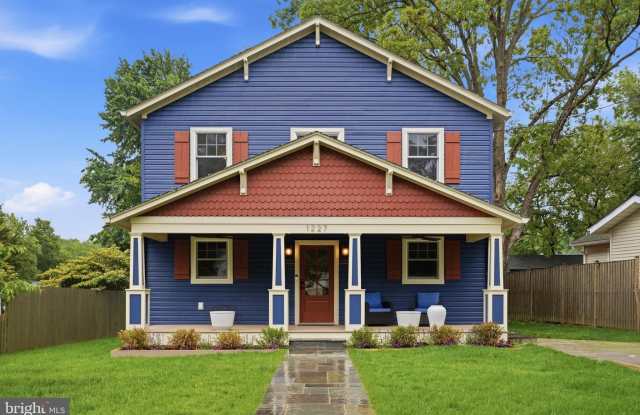 1227 CLAGETT Drive photos photos