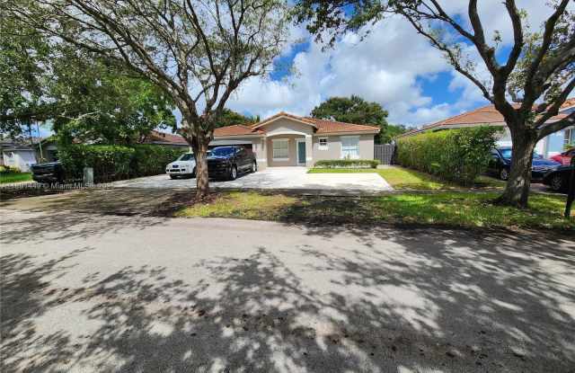11281 SW 247th Ter - 11281 Southwest 247th Terrace, Princeton, FL 33032