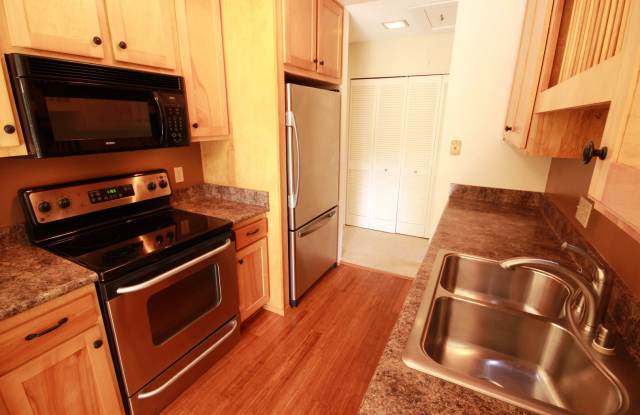 Updated 2 Bedroom Condo in UTC La Jolla Colony photos photos