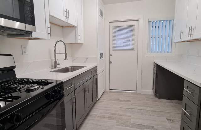 1 Br in the Heart of Orange photos photos