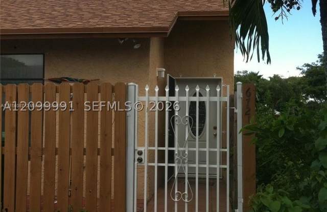 6721 NW 189th Ter Gallery 3